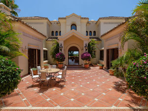 别墅 5 间卧室 1025 平方米，位于西班牙马贝拉 — 来自开发商和业主的房地产搜索引擎 GEOLN.COM. 照片 19