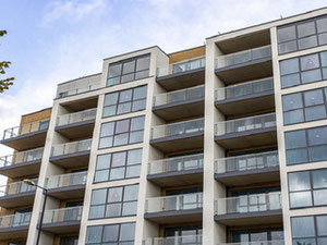 房地产在 Montmorency Park — look at the real estate search engine GEOLN.COM. 照片 4