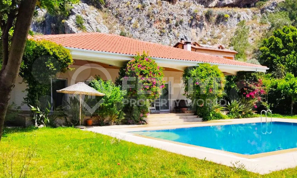 ვილა ზღვის პირას — უძრავი ქონების ყიდვა და მფლო ბელებისგან GEOLN.COM. ფოტო 1