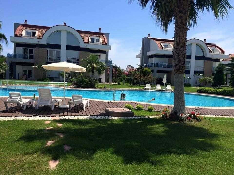 土耳其。贝莱克。带游泳池的新别墅 — 来自开发商和业主的房地产搜索引擎 GEOLN.COM. 照片 1