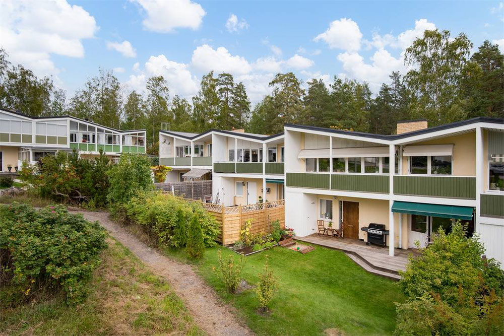 Real estate in Hantverkarbacken 19C — look at the real estate search engine GEOLN.COM. Photo 1