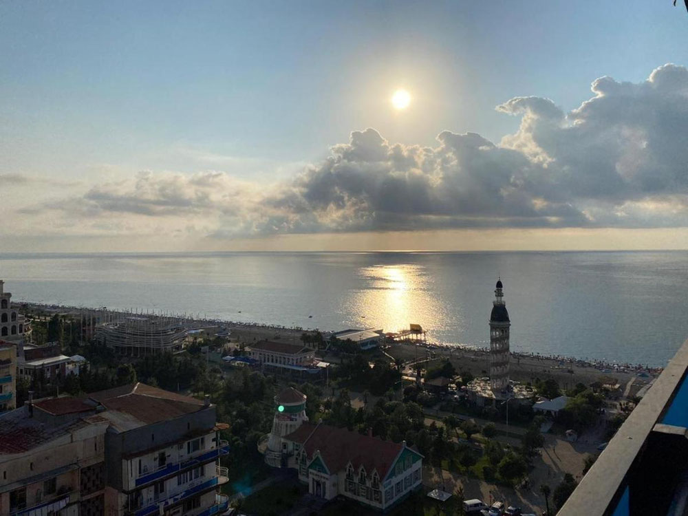 Sprzedaje się apartament w Batumi Orbi City blok S 14 piętro — Wyszukiwarka nieruchomości od deweloperów i właścicieli GEOLN.COM. Zdjęcie 1