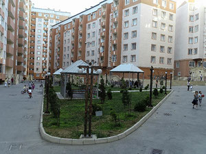 Нерухомість в Yeni Guneshli 1 — дивіться на пошуковику нерухомості GEOLN.COM. Фото 3