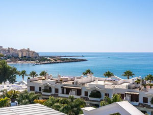 顶层公寓 3 卧室 126 平方米，位于西班牙埃斯特波纳 — 来自开发商和业主的房地产搜索引擎 GEOLN.COM. 照片 24