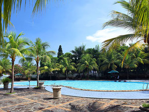 Real estate in De Latinos — look at the real estate search engine GEOLN.COM. Photo 2