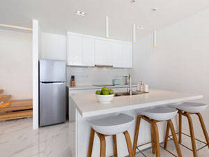 Дивовижна вілла з 5 спальнями та басейном з панорамним видом на море затоки Чавенг — Пошуковик нерухомості від забудовників і власників GEOLN.COM. Фото 10