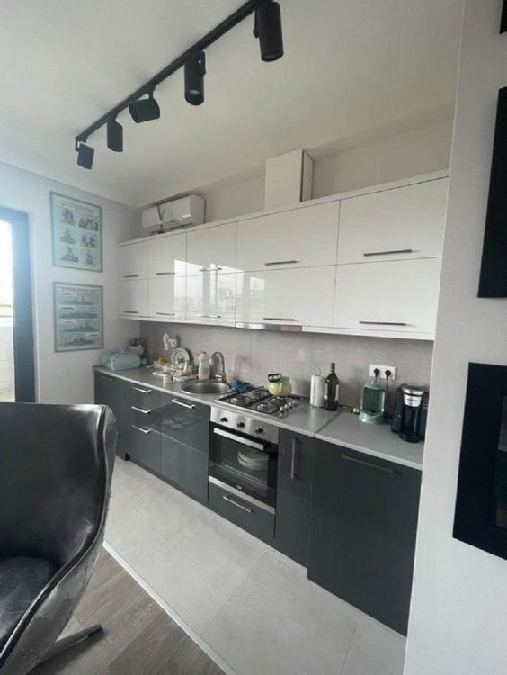 巴统出售公寓 — 来自开发商和业主的房地产搜索引擎 GEOLN.COM. 照片 1