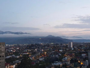 巴统待售公寓 — 来自开发商和业主的房地产搜索引擎 GEOLN.COM. 照片 2