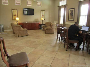 شقق في الولايات المتحدة الأمريكية ، فلوريدا ، كاتلر باي — ابحث عن عقار قيد الإنشاء أو عقار معاد بيعه مباشرة من المطورين والملاك GEOLN.COM. صورة فوتوغرافية 8