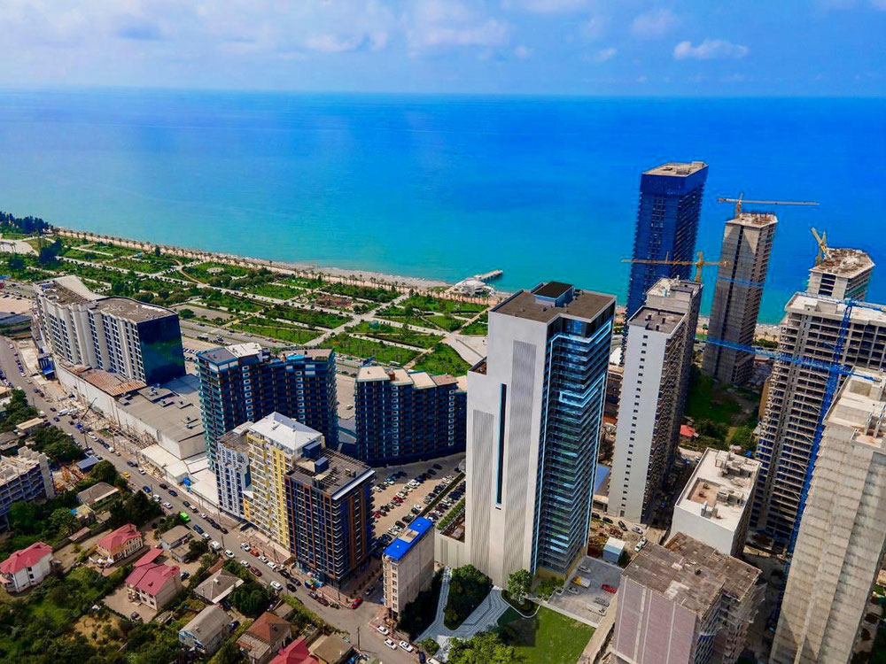 巴统海滩塔 — 来自开发商和业主的房地产搜索引擎 GEOLN.COM. 照片 1