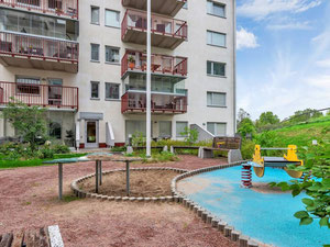 عقار للبيع في Solskensgatan 3 — انظر إلى محرك البحث العقاري GEOLN.COM. صورة فوتوغرافية 2