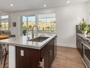 Real estate in SoHay Front — look at the real estate search engine GEOLN.COM. Photo 9