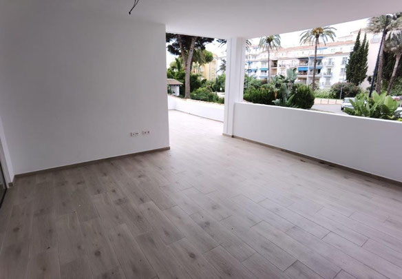 Apartment 2 bedrooms 207 m² in Puerto Banus — Playa del Duque, Spain