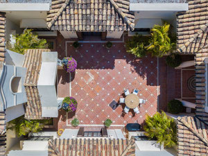 别墅 5 间卧室 1025 平方米，位于西班牙马贝拉 — 来自开发商和业主的房地产搜索引擎 GEOLN.COM. 照片 4