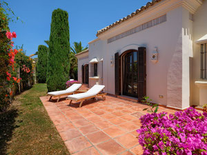 别墅 5 间卧室 1025 平方米，位于西班牙马贝拉 — 来自开发商和业主的房地产搜索引擎 GEOLN.COM. 照片 15