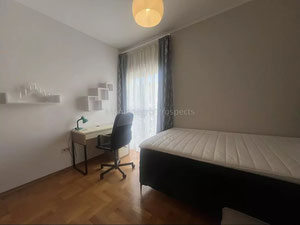 Montenegro. Muy espacioso apartamento de 98m2 con garaje en Bečići — Encuentre propiedades fuera del plan o reventa de bienes inmuebles directamente de desarrolladores y propietarios GEOLN.COM. Foto 4