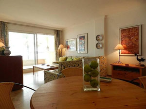 ბინა ზღვის პირას ესპანეთში, კატალონიაში, პუიგმოლტოში — უძრავი ქონების ყიდვა და მფლო ბელებისგან GEOLN.COM. ფოტო 4