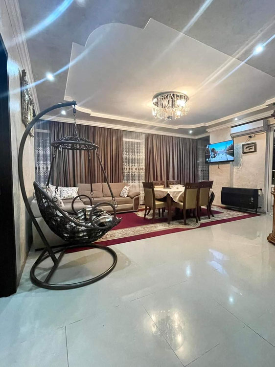 იყიდება 4 ოთახიანი ბინა — უძრავი ქონების ყიდვა და მფლო ბელებისგან GEOLN.COM. ფოტო 1