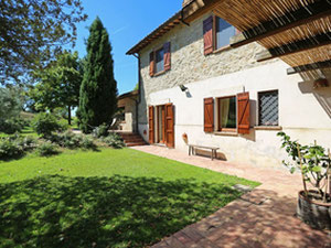 山中别墅、湖边别墅、郊区别墅、意大利森林中、翁布里亚、奥维多 — 来自开发商和业主的房地产搜索引擎 GEOLN.COM. 照片 3