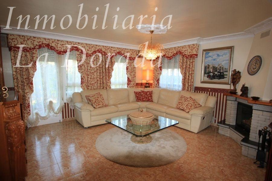 西班牙别墅，加泰罗尼亚，坎布里尔斯 — 来自开发商和业主的房地产搜索引擎 GEOLN.COM. 照片 1