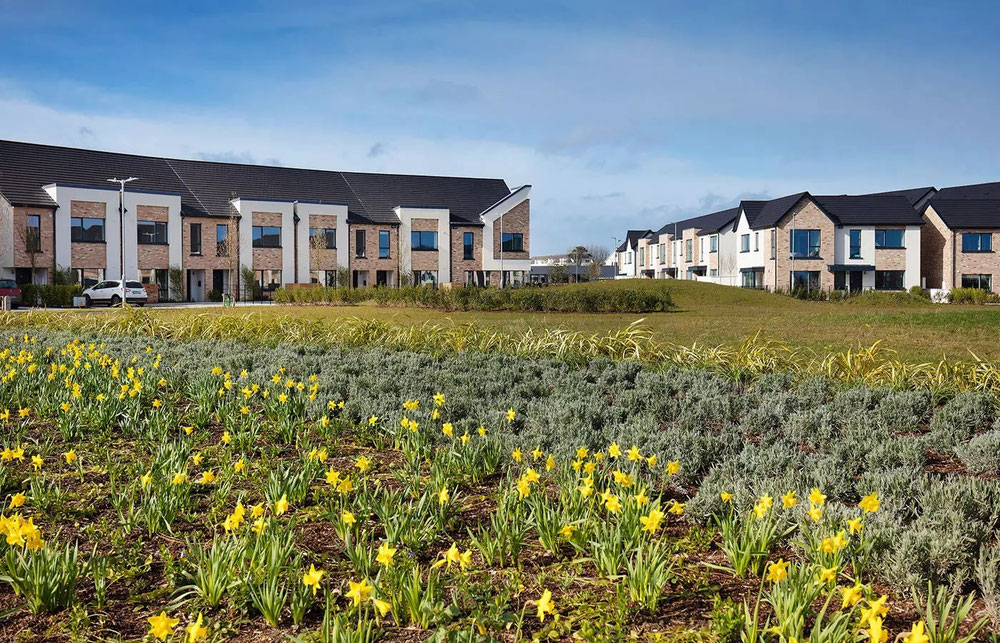 Real estate in Dun Si — look at the real estate search engine GEOLN.COM. Photo 1