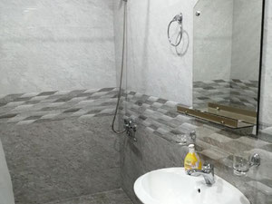 דירת 4 חדרים בסאנזונה. דירה ללא מתווך בטביליסי — חיפוש נדל"ן מפרטי ומקבלן GEOLN.COM. תמונה 12