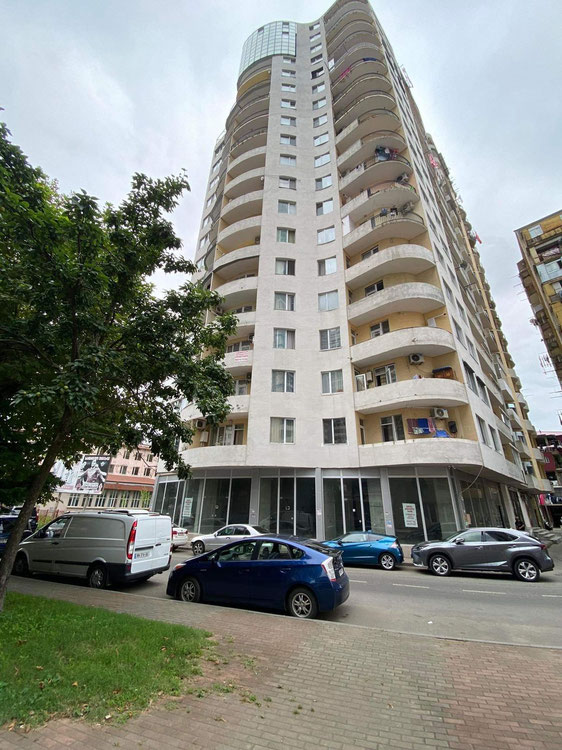 待售商业地产 — 来自开发商和业主的房地产搜索引擎 GEOLN.COM. 照片 1