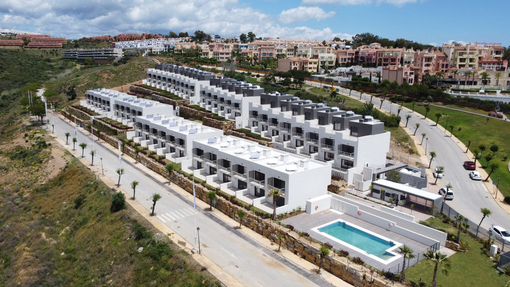 房地产在 Majestic Heights — look at the real estate search engine GEOLN.COM. 照片 1