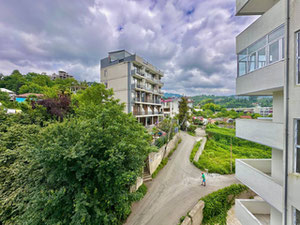 Prodayetsya yevrodvushka dlya zhizni s udobnoy planirovkoy v 300 metrakh ot morya. Adres: Makhindzhauri, ul. Akhalgazrdoba, d.16, kompleks «Pavlonia». Infrastru — Find off-plan property or real estate resale directly from developers and owners GEOLN.COM. Photo 8