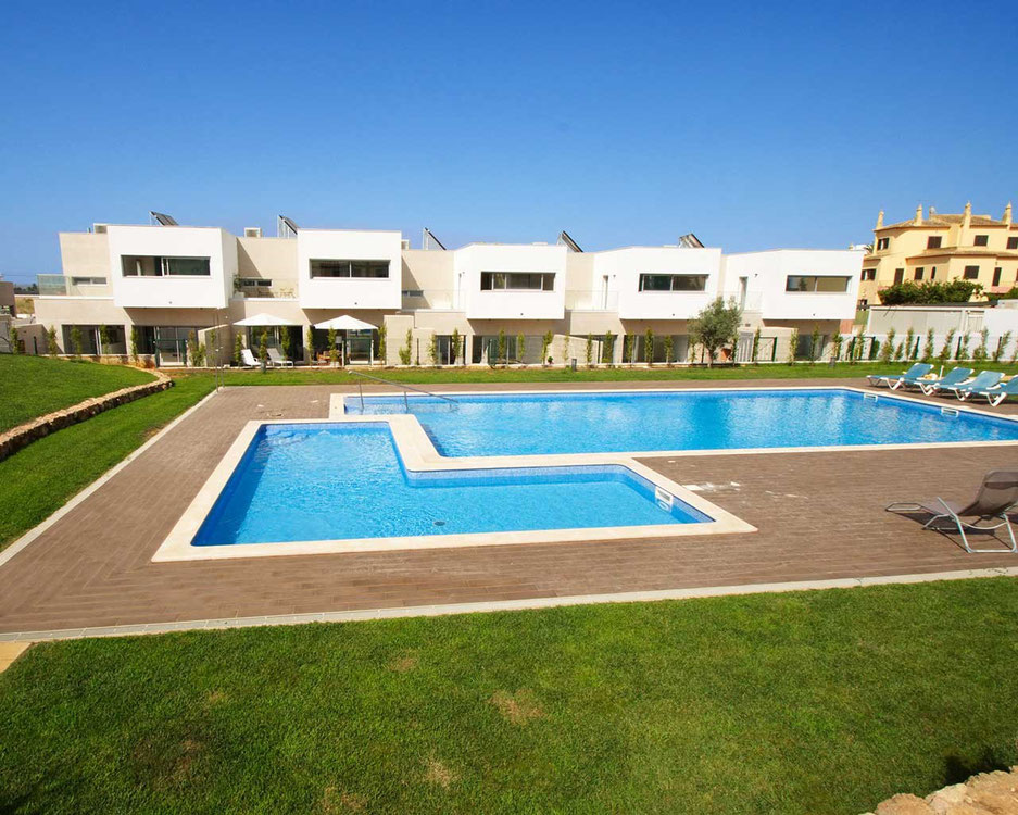 Нерухомість в Ferragudo Design Villas — дивіться на пошуковику нерухомості GEOLN.COM. Фото 1