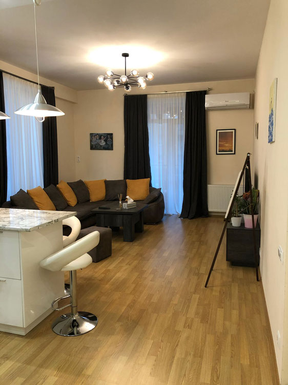 三房公寓出售 — 来自开发商和业主的房地产搜索引擎 GEOLN.COM. 照片 1