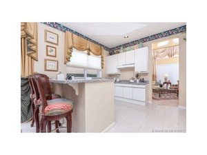 Dom w USA, Floryda, Aventura — Wyszukiwarka nieruchomości od deweloperów i właścicieli GEOLN.COM. Zdjęcie 9