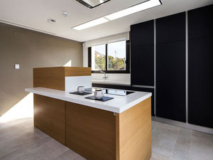 森林中的别墅，在西班牙的海边，巴伦西亚，贝尼多姆 — 来自开发商和业主的房地产搜索引擎 GEOLN.COM. 照片 11