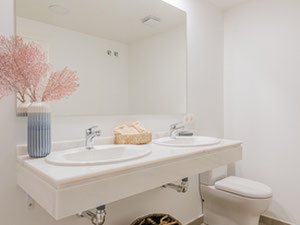 房地产在 LAR Bay — look at the real estate search engine GEOLN.COM. 照片 9