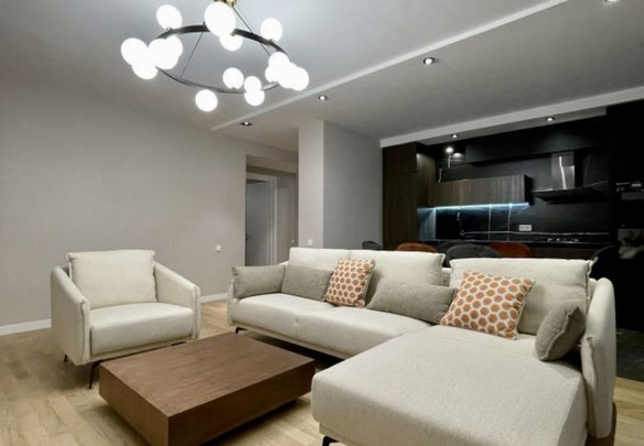 იყიდება 4 ოთახიანი ბინა