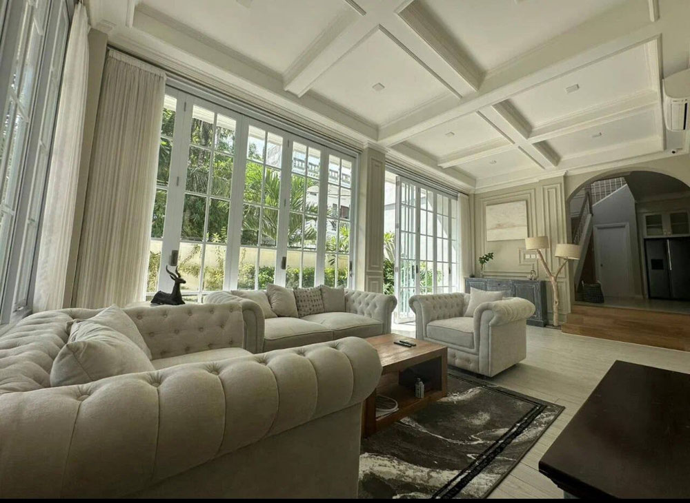 Villa de Lujo en Pererenan — Encuentre propiedades fuera del plan o reventa de bienes inmuebles directamente de desarrolladores y propietarios GEOLN.COM. Foto 1