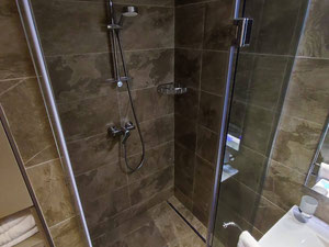 巴图马的公寓在 Alliance Palace 有独立的卧室 — 来自开发商和业主的房地产搜索引擎 GEOLN.COM. 照片 14