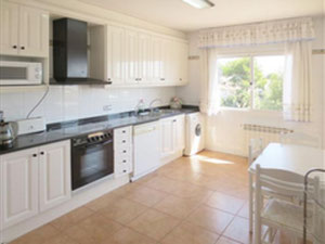 西班牙，加泰罗尼亚，圣苏珊娜别墅 — 来自开发商和业主的房地产搜索引擎 GEOLN.COM. 照片 4