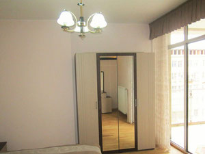 3 кімнатна квартира на Мтацминда. Квартира без посередника в Тбілісі — Пошуковик нерухомості від забудовників і власників GEOLN.COM. Фото 9