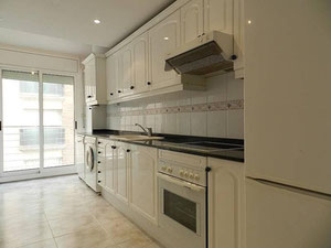 ბინა ზღვის პირას ესპანეთში, კატალონიაში, პუიგმოლტოში — უძრავი ქონების ყიდვა და მფლო ბელებისგან GEOLN.COM. ფოტო 6