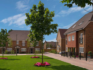 Real estate in Tadworth Gardens — look at the real estate search engine GEOLN.COM. Photo 2