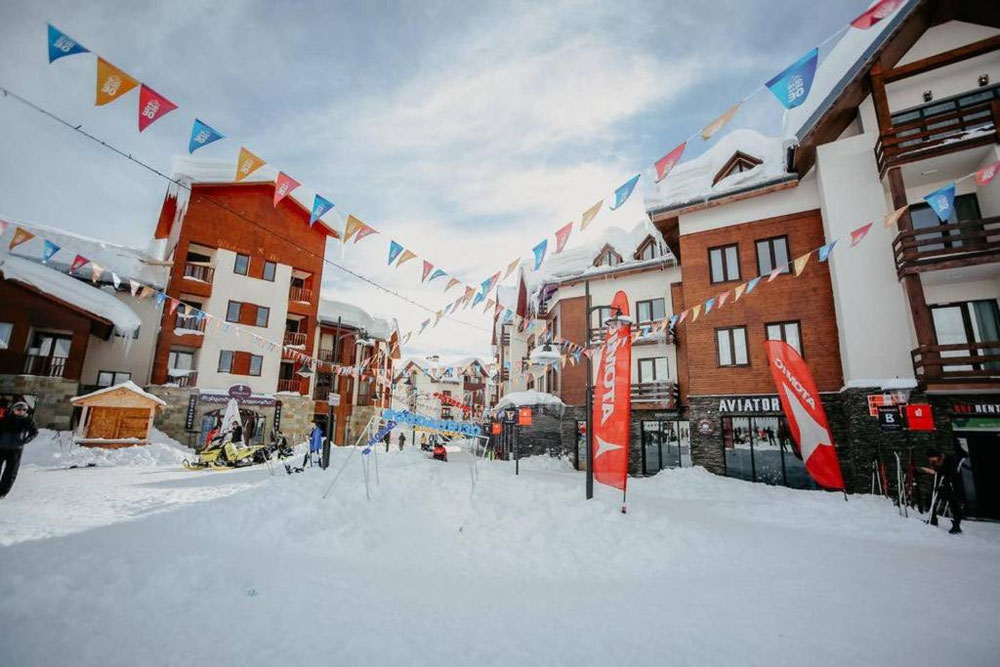 新古道里工作室，古道里，卡兹别吉市，姆茨赫塔-姆蒂亚涅季 — 来自开发商和业主的房地产搜索引擎 GEOLN.COM. 照片 1