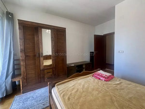 Montenegro. Muy espacioso apartamento de 98m2 con garaje en Bečići — Encuentre propiedades fuera del plan o reventa de bienes inmuebles directamente de desarrolladores y propietarios GEOLN.COM. Foto 2