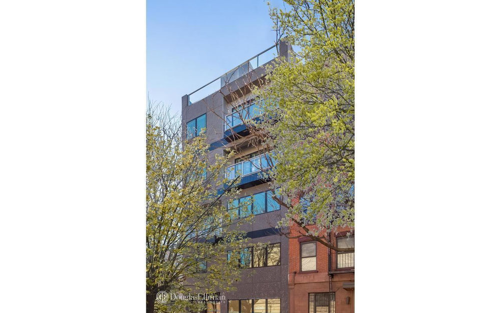 房地产在 792 Classon Avenue — look at the real estate search engine GEOLN.COM. 照片 1