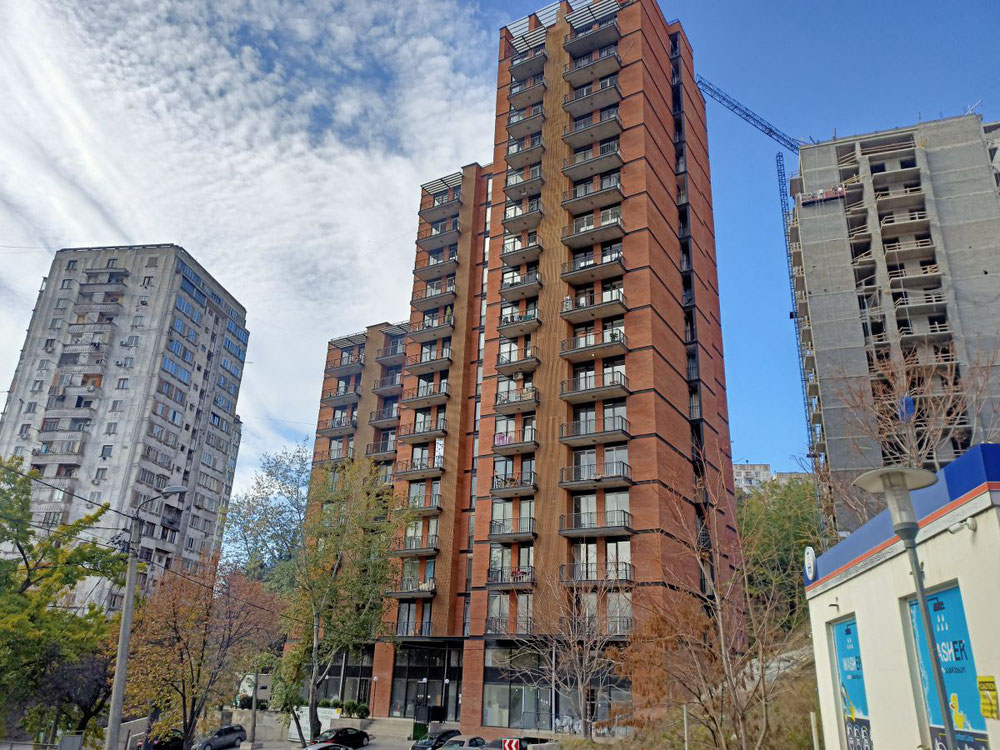 5-room apartment for sale — Find off-plan property or real estate resale directly from developers and owners GEOLN.COM. Photo 1