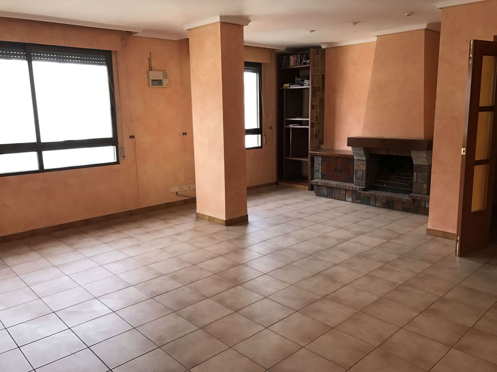 西班牙巴伦西亚卡斯特罗内特大城市的顶层公寓 — 来自开发商和业主的房地产搜索引擎 GEOLN.COM. 照片 1