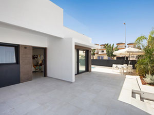 Villa 3 Schlafzimmer 124 m² in La Marina, Spanien — Immobilien-Suchservice von Bauträgern und Eigentümern GEOLN.COM. Foto 3