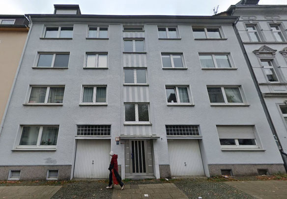 Germany. Essen. Income property with garages.