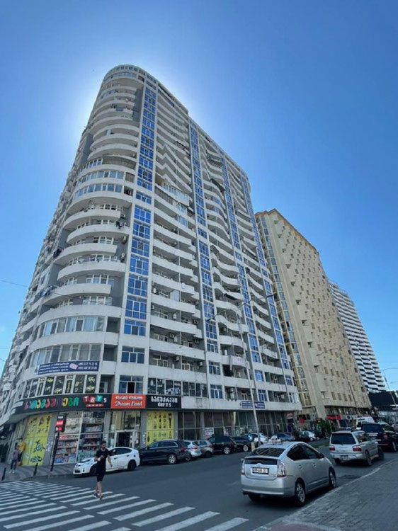 For sale 2-room apartment — Find off-plan property or real estate resale directly from developers and owners GEOLN.COM. Photo 1