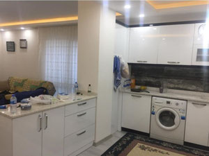 Apartamento acogedor de 2 habitaciones + 1 sala + 1 baño — Encuentre propiedades fuera del plan o reventa de bienes inmuebles directamente de desarrolladores y propietarios GEOLN.COM. Foto 3